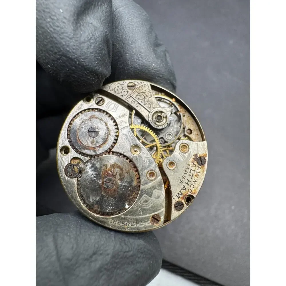 Antique Waltham Pocket Watch Movement White Dial 24.4MM For Parts/Repair